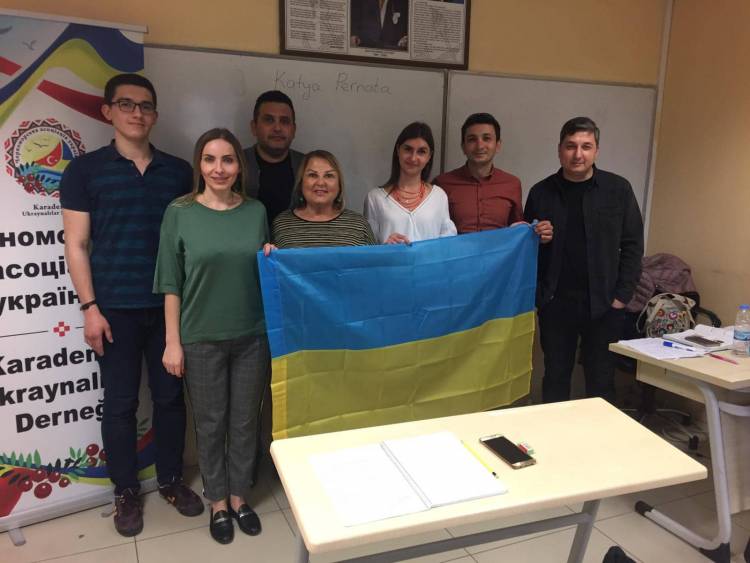 Відкриття курсів української мови в Самсуні!